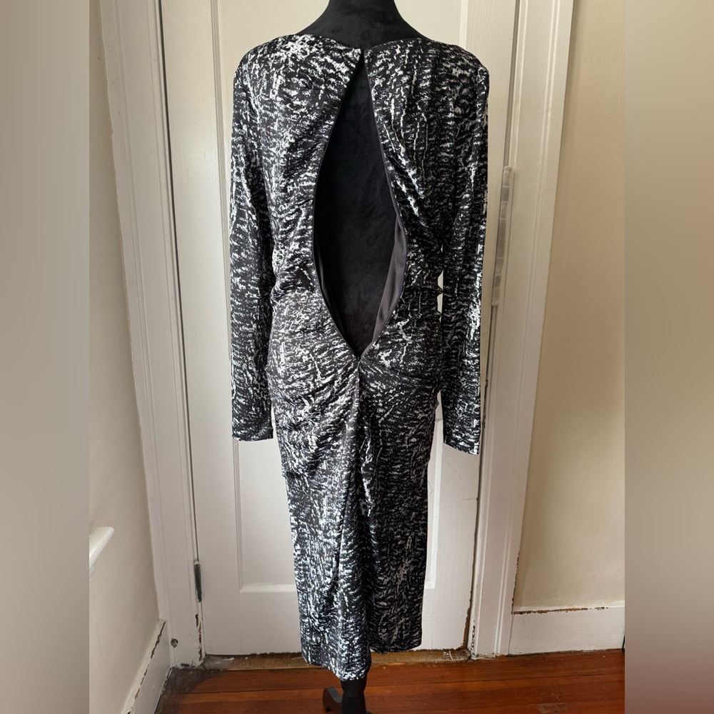 Philosophy Black and White Long Sleeve Dress - Picture 5 of 11